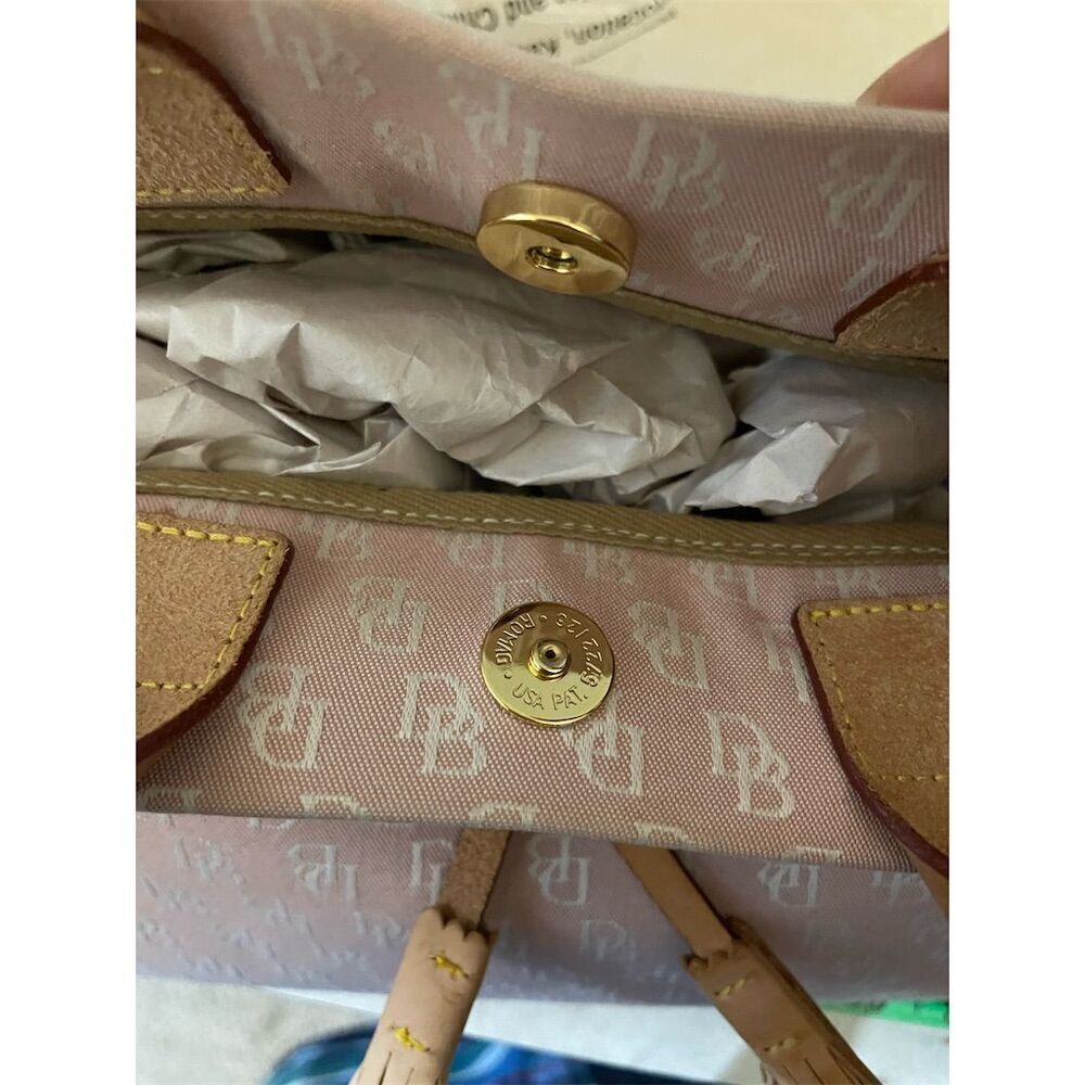 Vintage Dooney & Bourke Pink DB Signature Shoulder Bag Tassel Accent - Picture 9 of 10